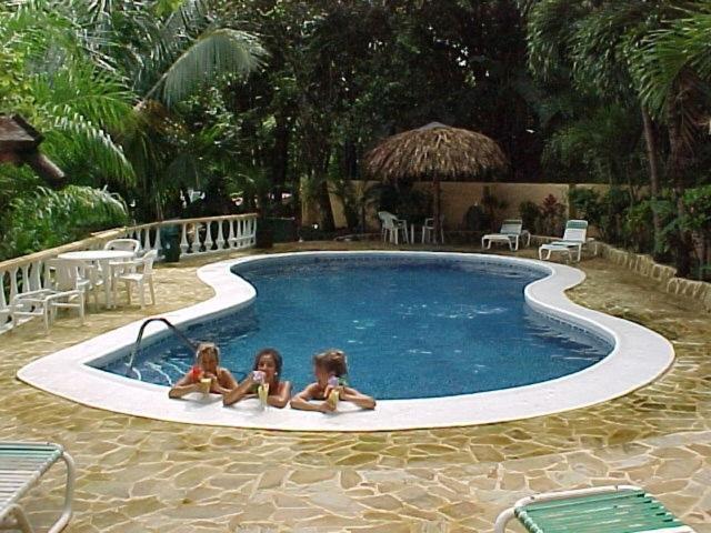 Hotel Villa Romantica Quepos Exterior photo