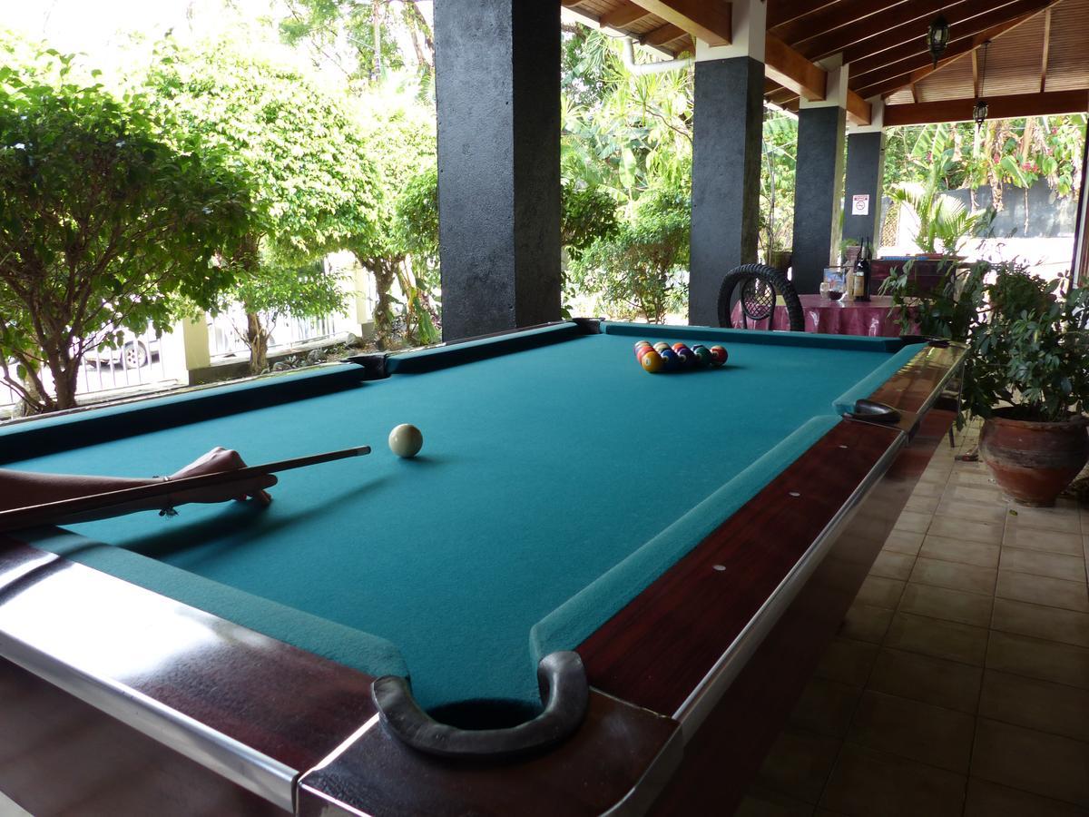Hotel Villa Romantica Quepos Exterior photo